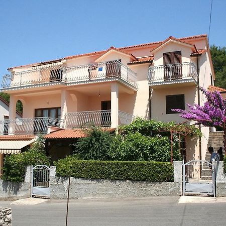 Apartment Vrboska 4634B Экстерьер фото