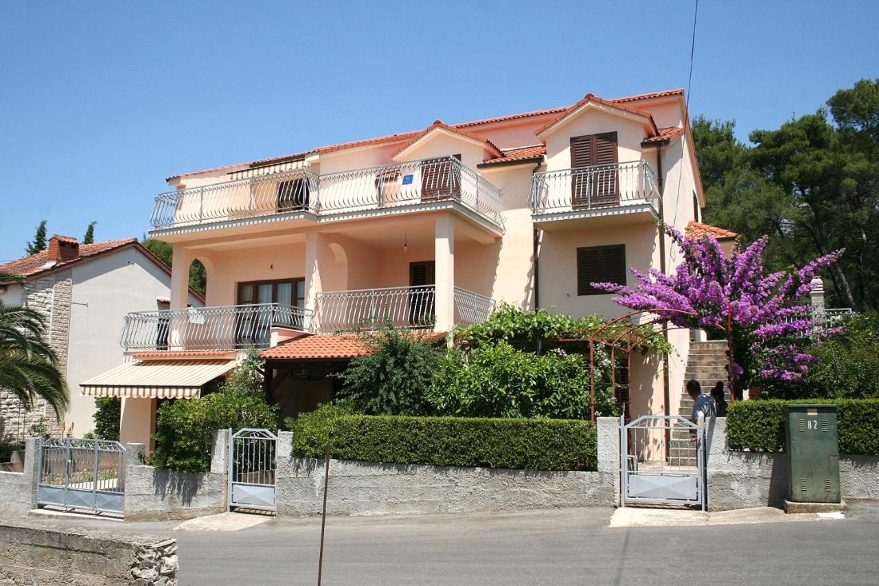 Apartment Vrboska 4634B Экстерьер фото