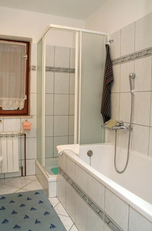 Apartment Vrboska 4634B Экстерьер фото