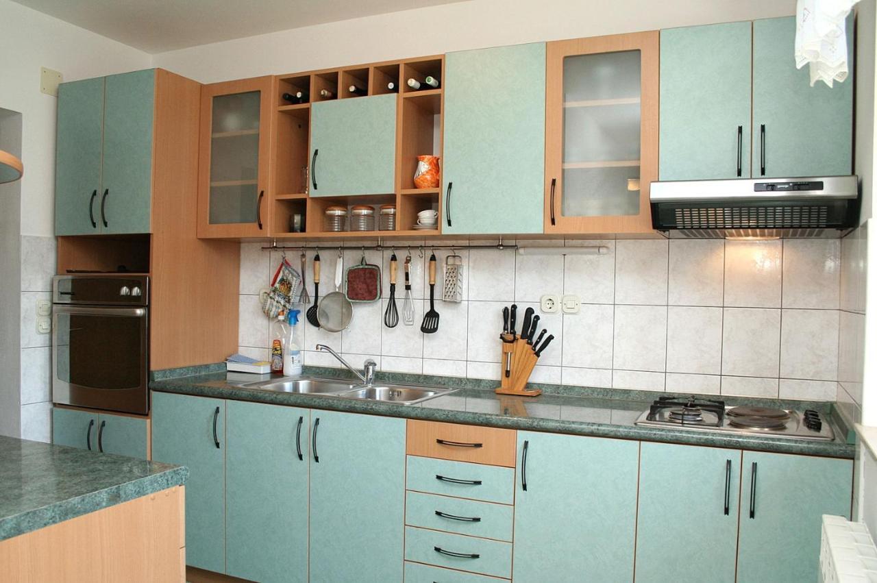 Apartment Vrboska 4634B Экстерьер фото
